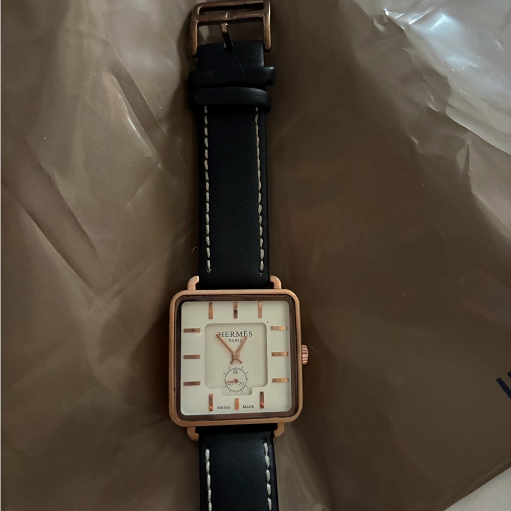 Hermes watch great condition unisex